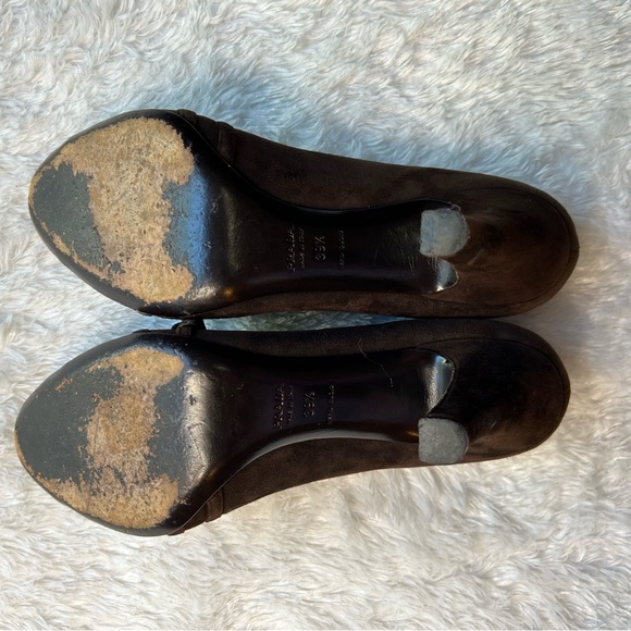 Vintage Prada brown suede kitten heels - Picture 6 of 6